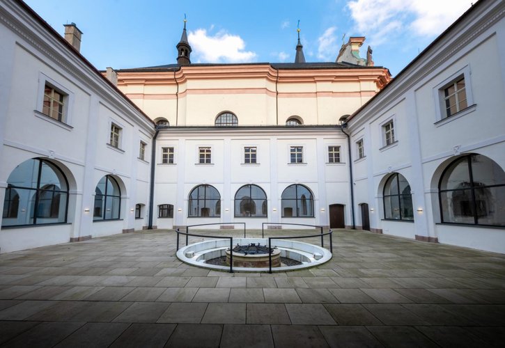 Novopacký klášter